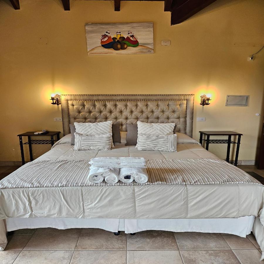 Rincon Del Cerro Hotel San Lorenzo  Luaran gambar